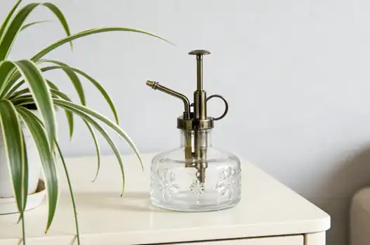 How to Select a Durable Plant Mister Spray Bottle for Daily Plant Care?